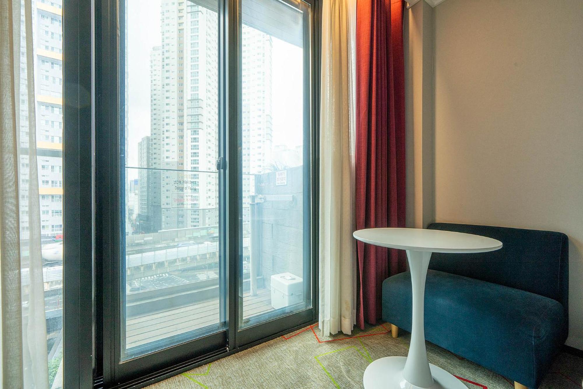 South Vandeco Hotel Пусан Екстериор снимка