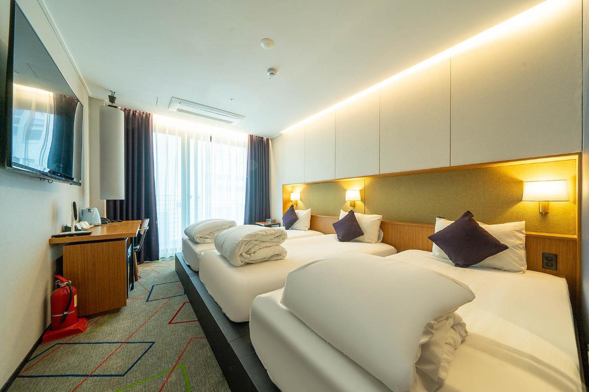 South Vandeco Hotel Пусан Екстериор снимка