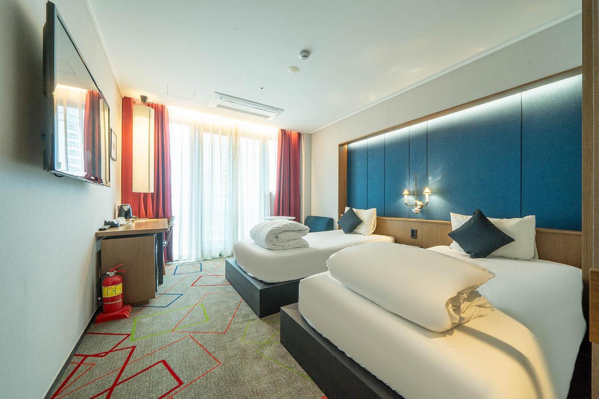 South Vandeco Hotel Пусан Екстериор снимка